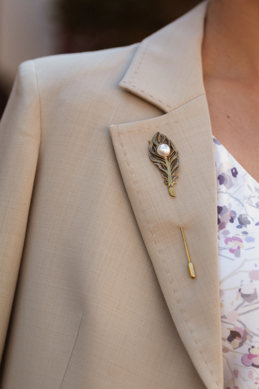 SP2907 PEARL Broosh feather with pearls Fiore di Firenze